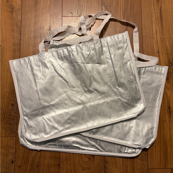 Lululemon Reusable Shopping Bags - All Different Designs and Sizes - Picture 11 of 11